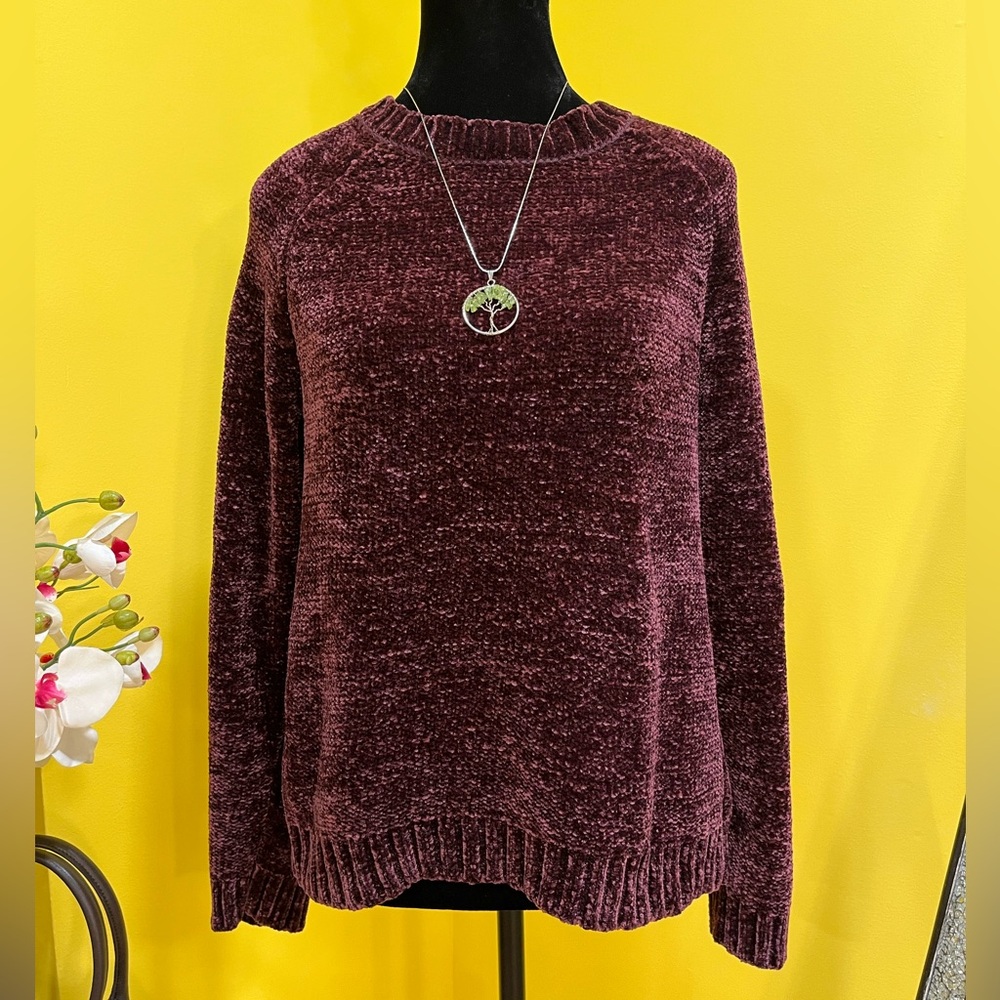 Super Cozy Burgundy Chenille Sweater Size Medium